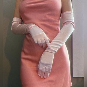 Chic Satin Evening Gloves in Soft Pink